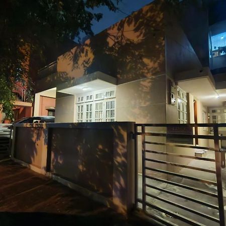 Homestayz Crown Bangalore Esterno foto
