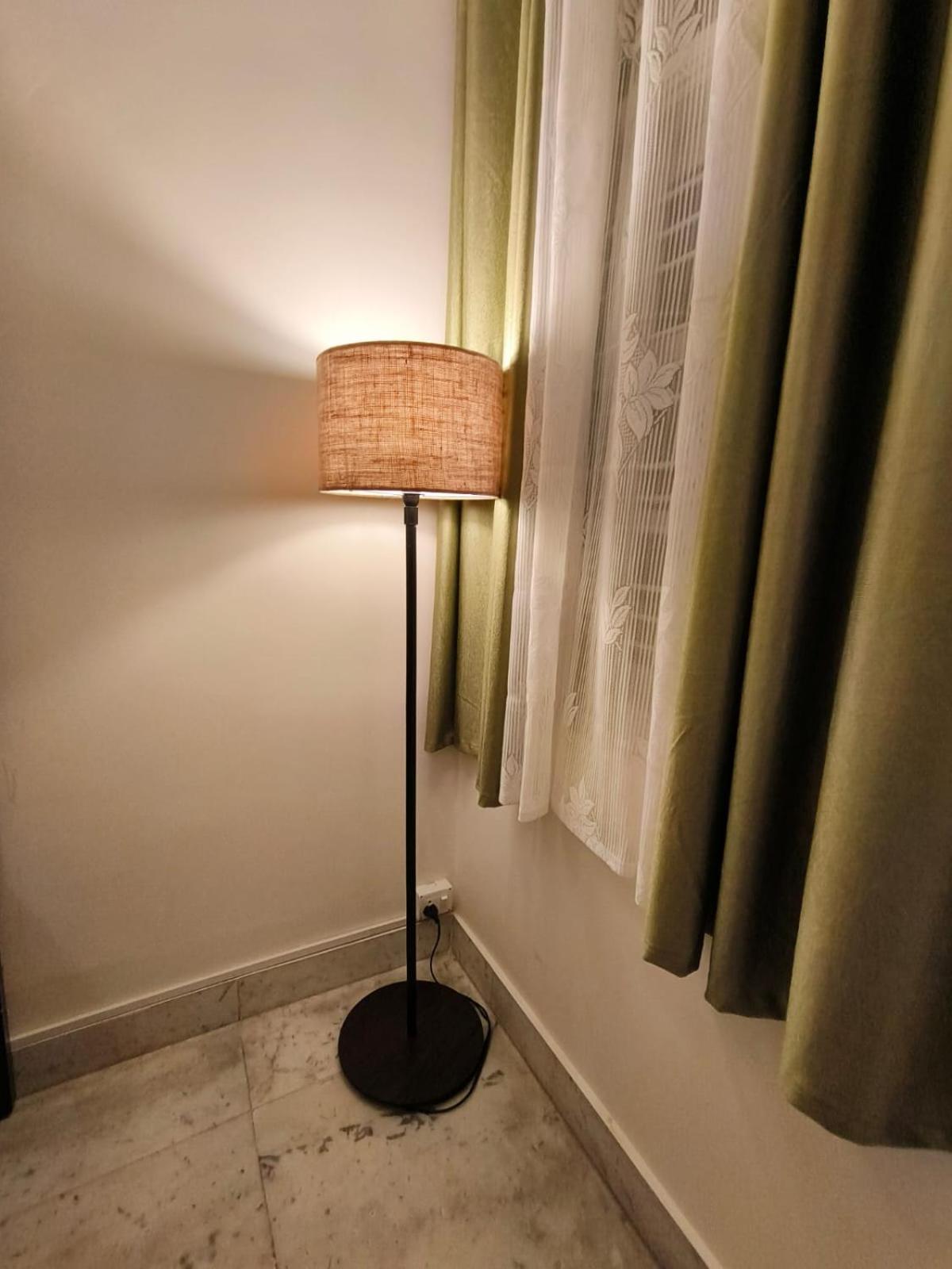 Homestayz Crown Bangalore Esterno foto