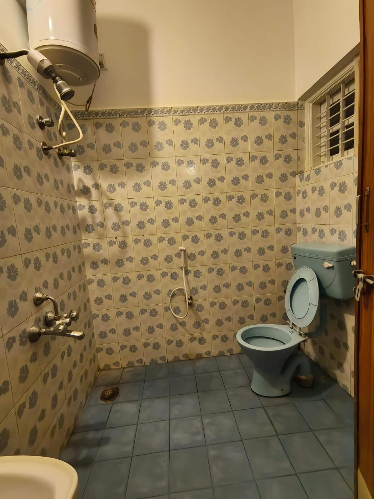 Homestayz Crown Bangalore Esterno foto