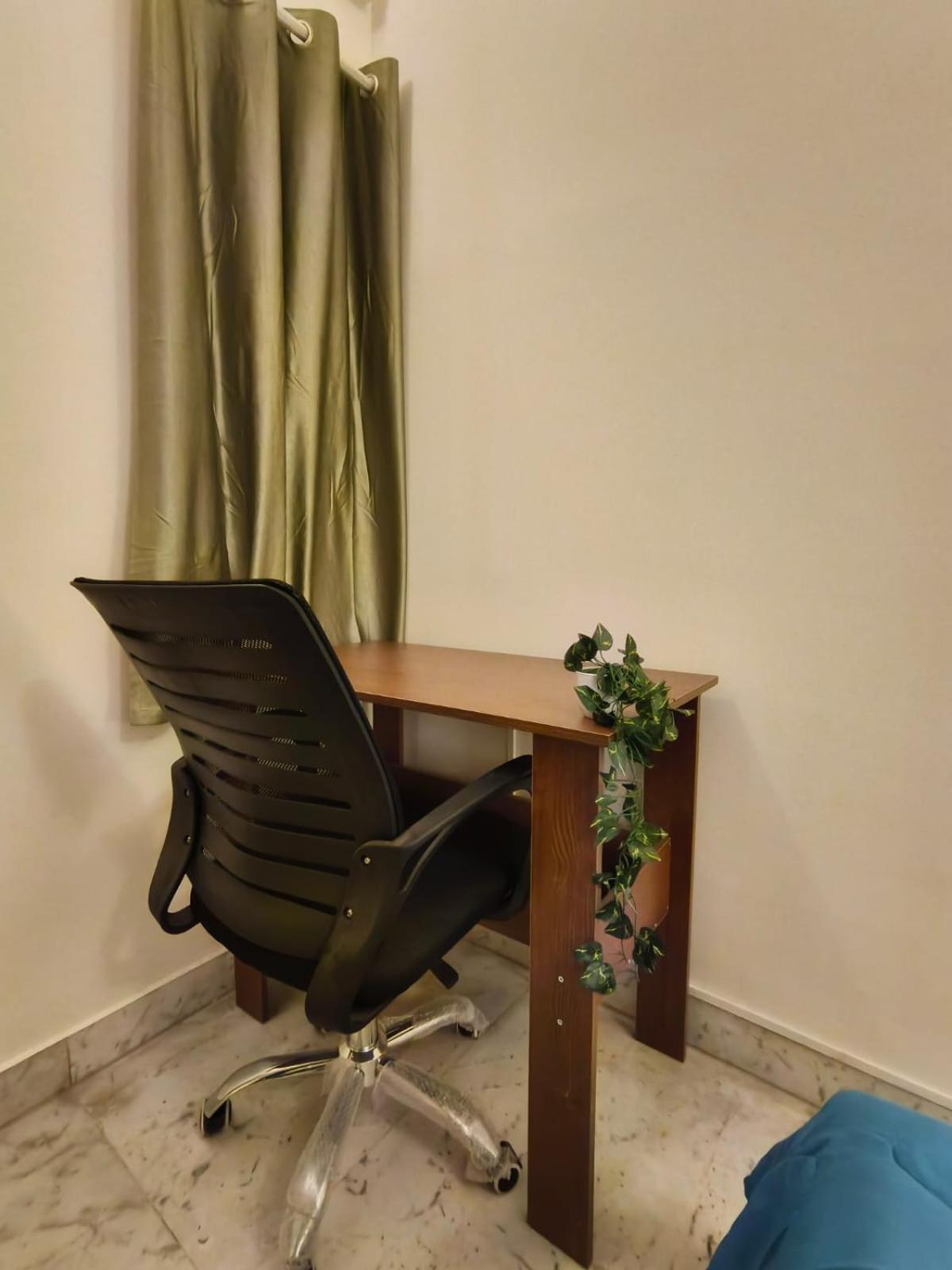 Homestayz Crown Bangalore Esterno foto