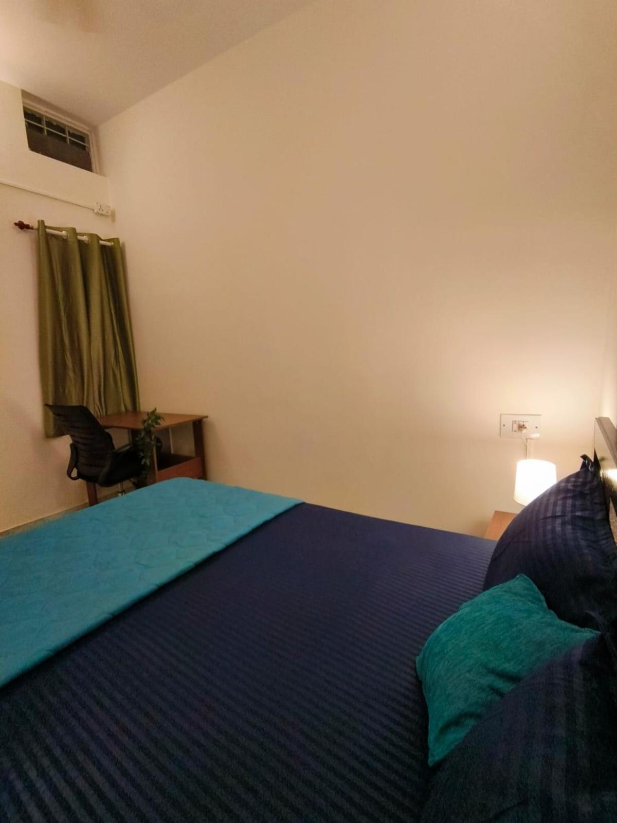 Homestayz Crown Bangalore Esterno foto