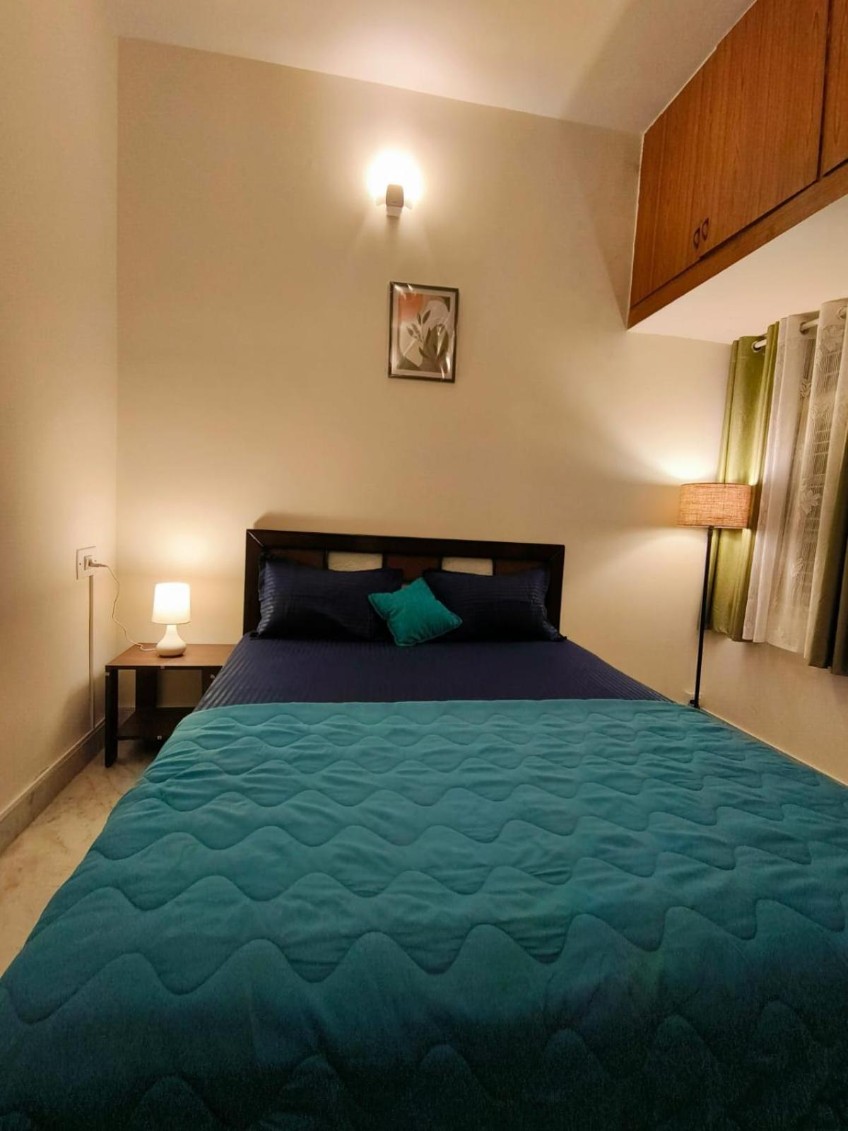 Homestayz Crown Bangalore Esterno foto