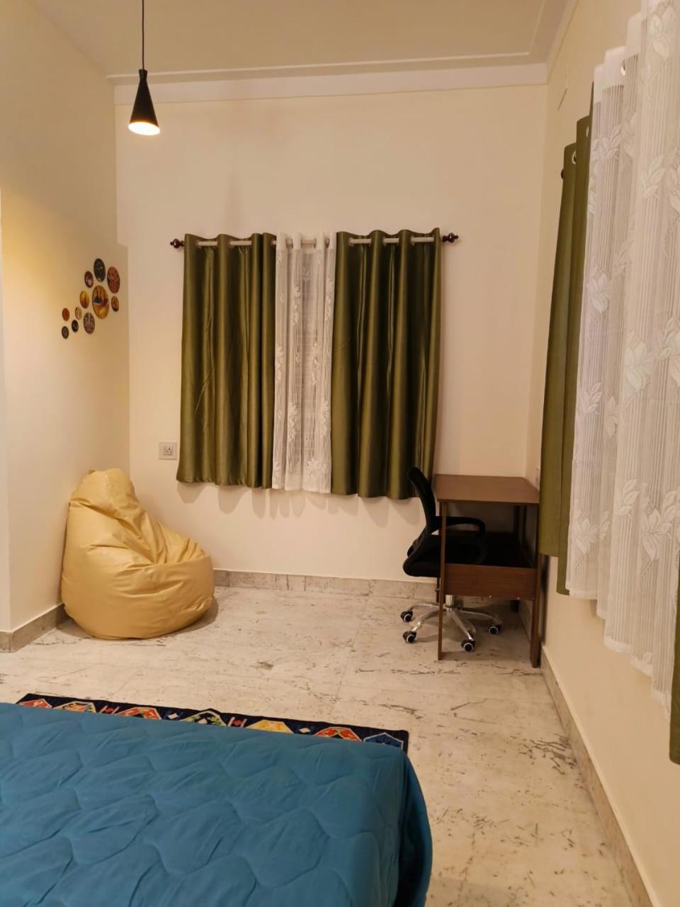 Homestayz Crown Bangalore Camera foto
